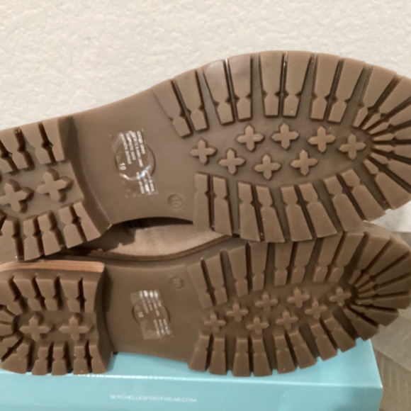 Seychelles Cover Me Up Platform Bootie (Women) 10M - Picture 10 of 13